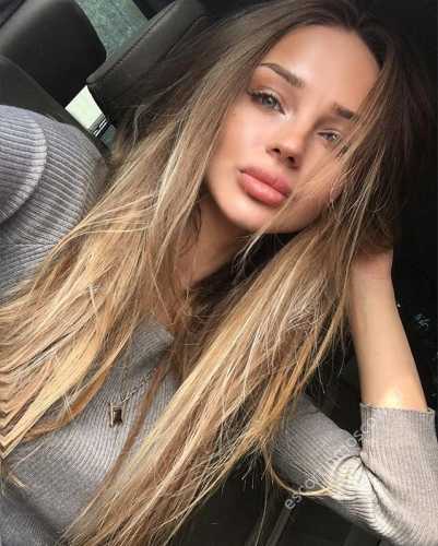 Mersin Elit Escort Bayan: Farklı Bir Deneyimin Kapılarını Açın